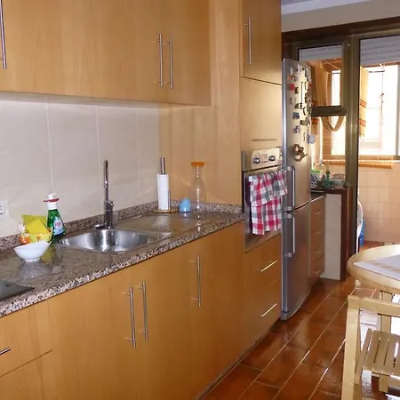 Homestay Porto's City Park & Surf Beach *