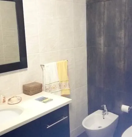 Homestay Porto's City Park & Surf Beach *