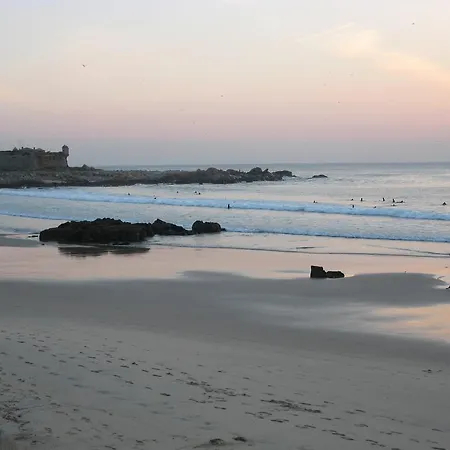 Porto's City Park & Surf Beach Homestay Matosinhos (Porto)
